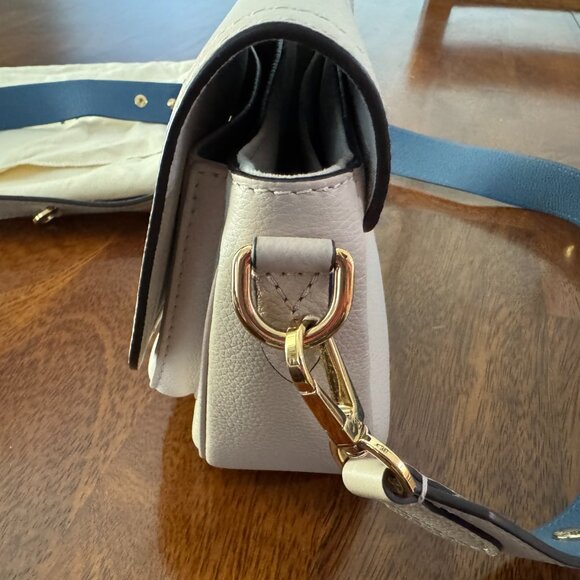 Louis Vuitton Lockme Tender in Greige - Picture 8 of 15